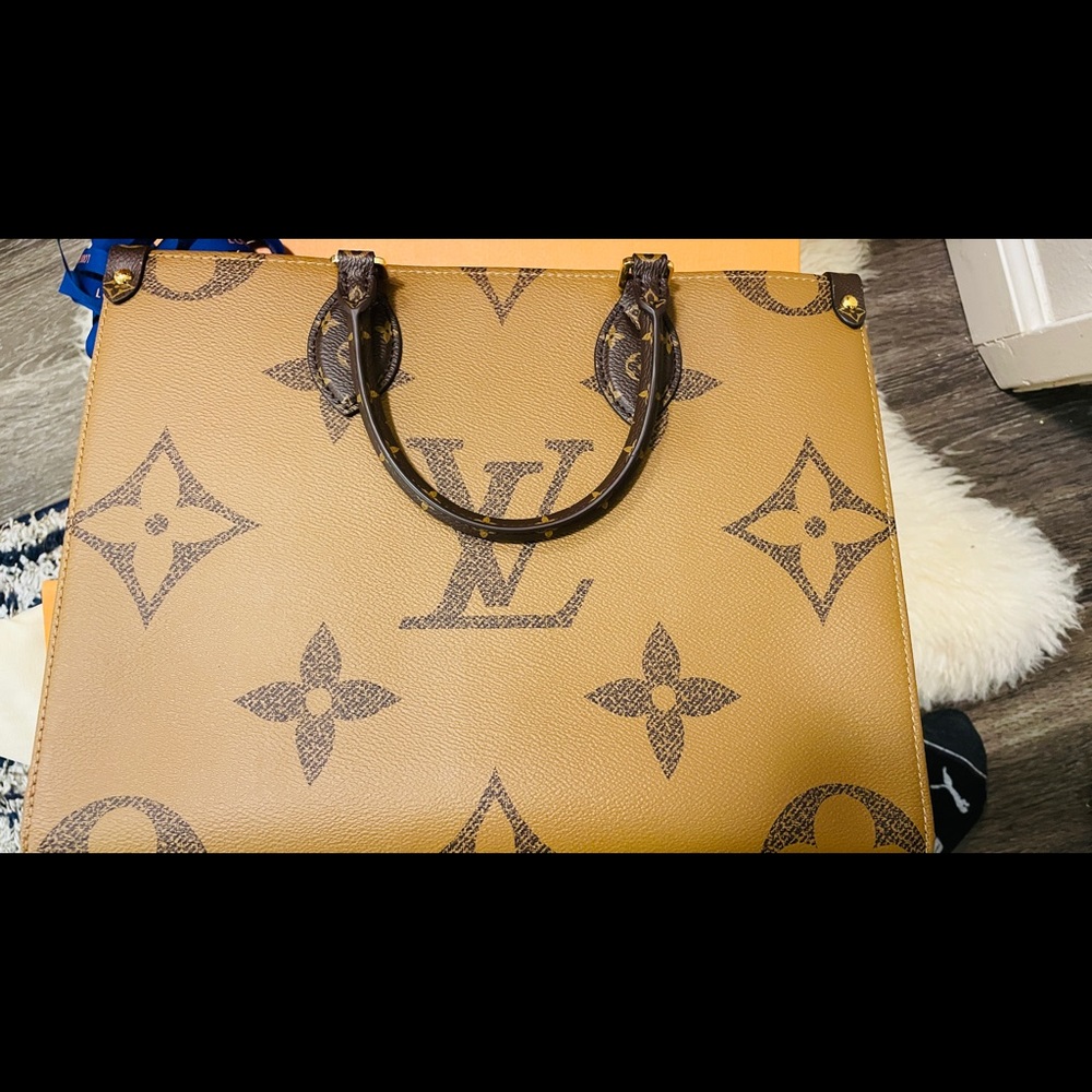Lious Vuitton On The Go Size MM